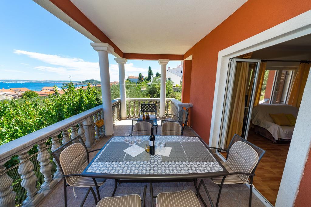Duplex Apartment With Private Swimming Pool Preko Kamer foto