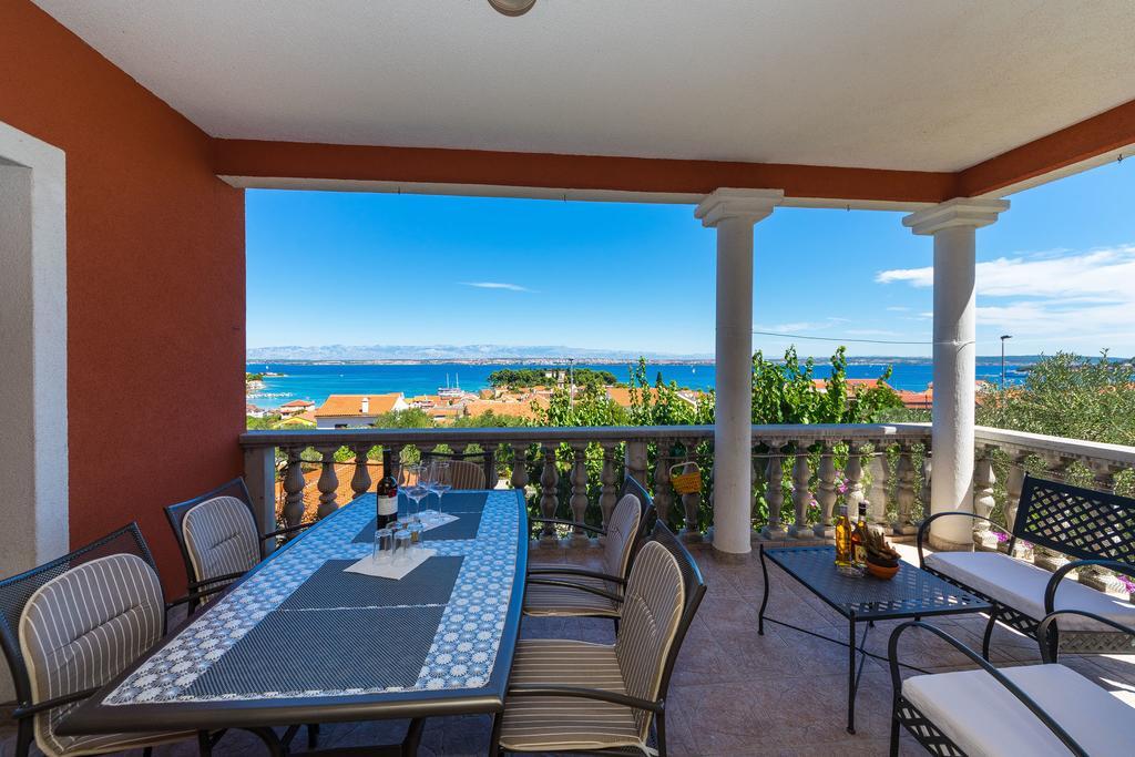 Duplex Apartment With Private Swimming Pool Preko Kamer foto