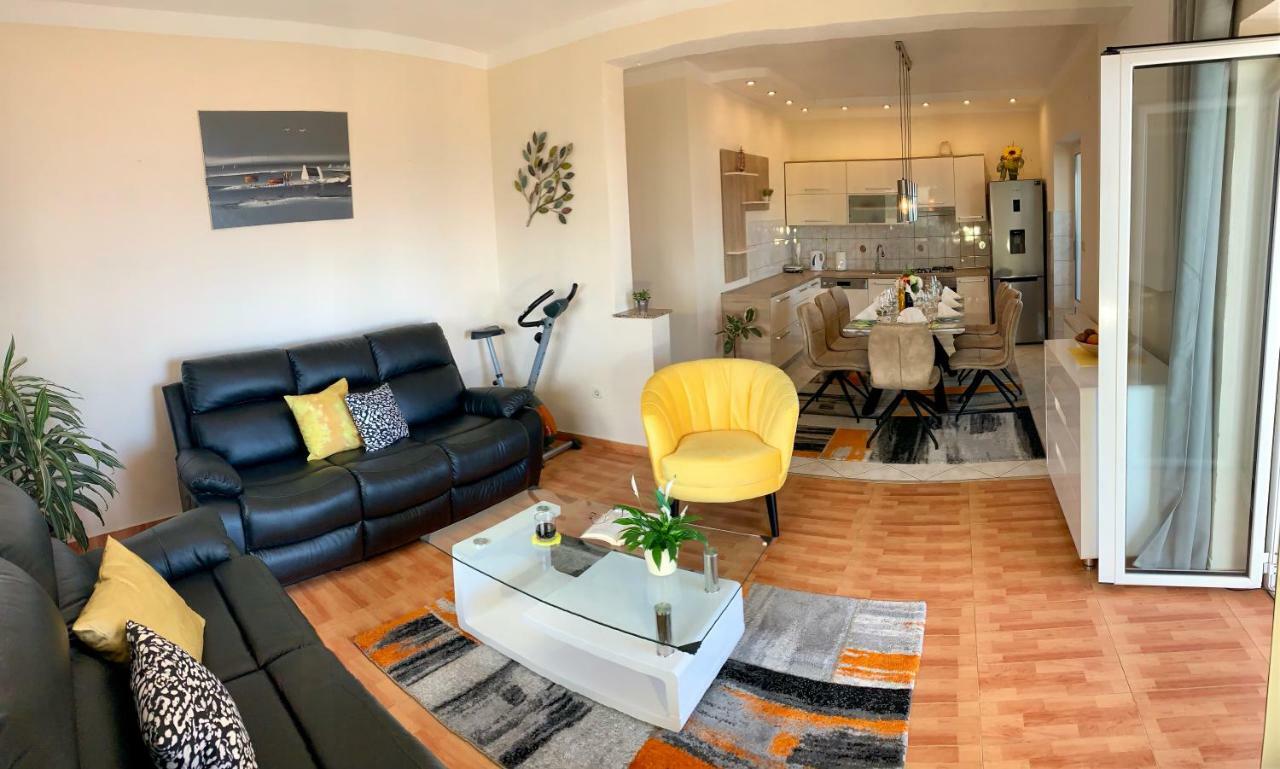 Duplex Apartment With Private Swimming Pool Preko Buitenkant foto